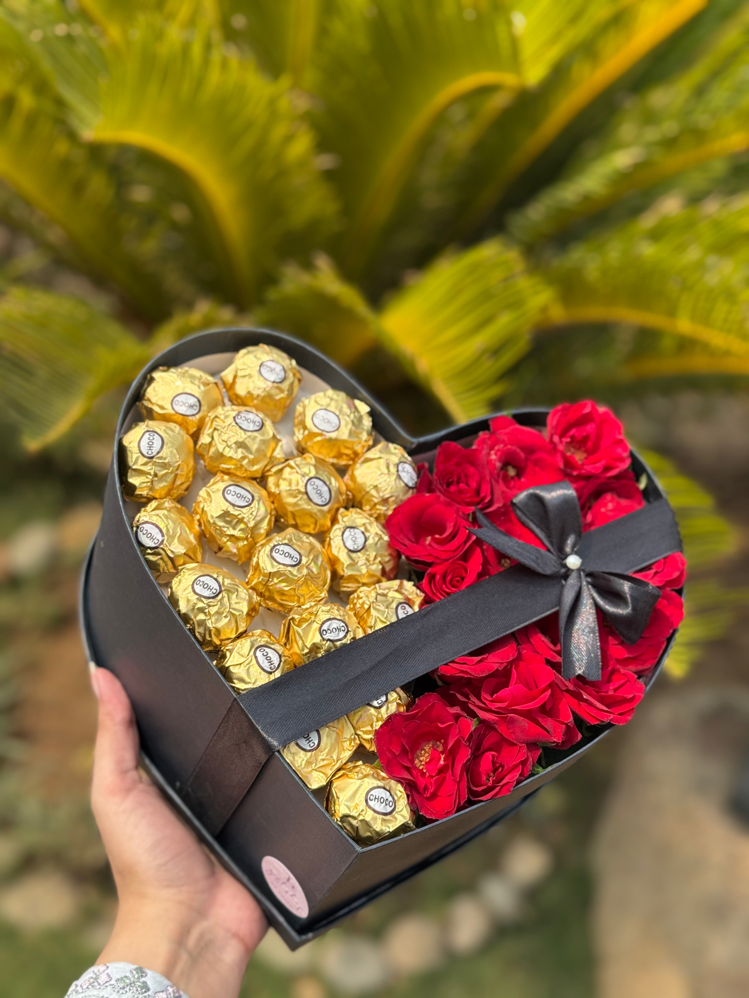 Chocolate Romance and flower box Chocolate Romance and flower box