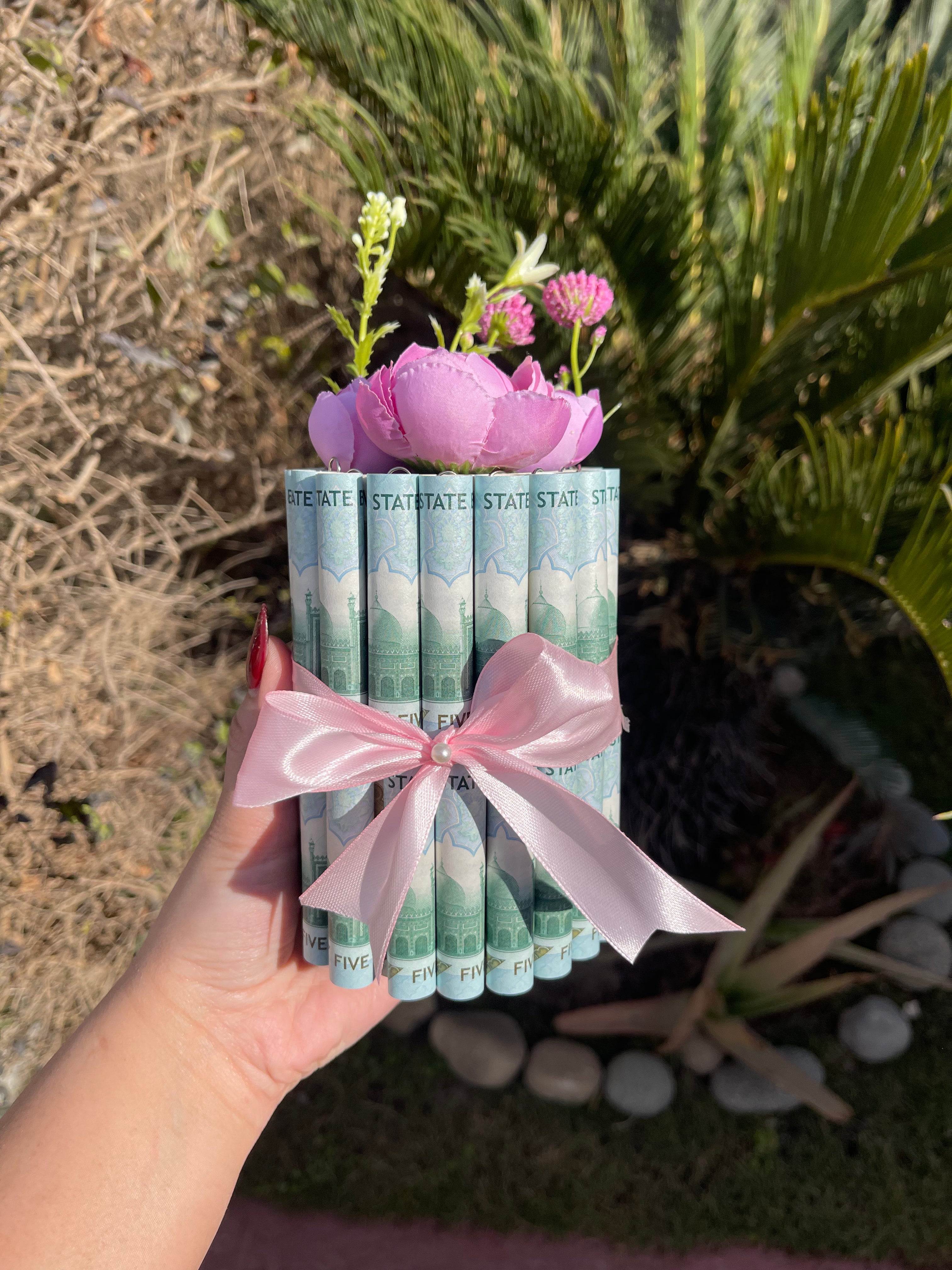 Diamond Dreams Cash bouquet Diamond Dreams Cash bouquet