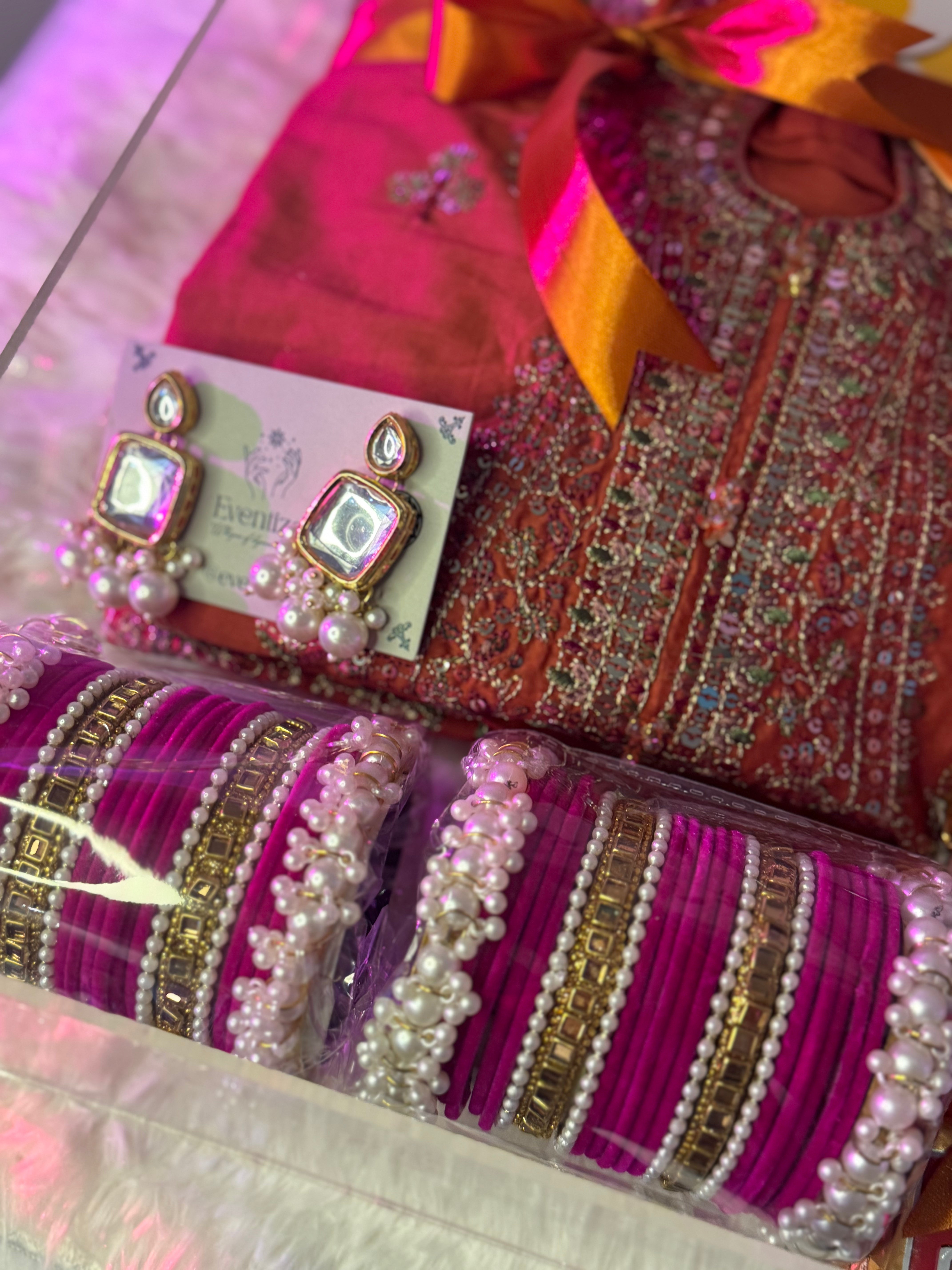 Regal Delight Eidi Box for Her Regal Delight Eidi Box for Her