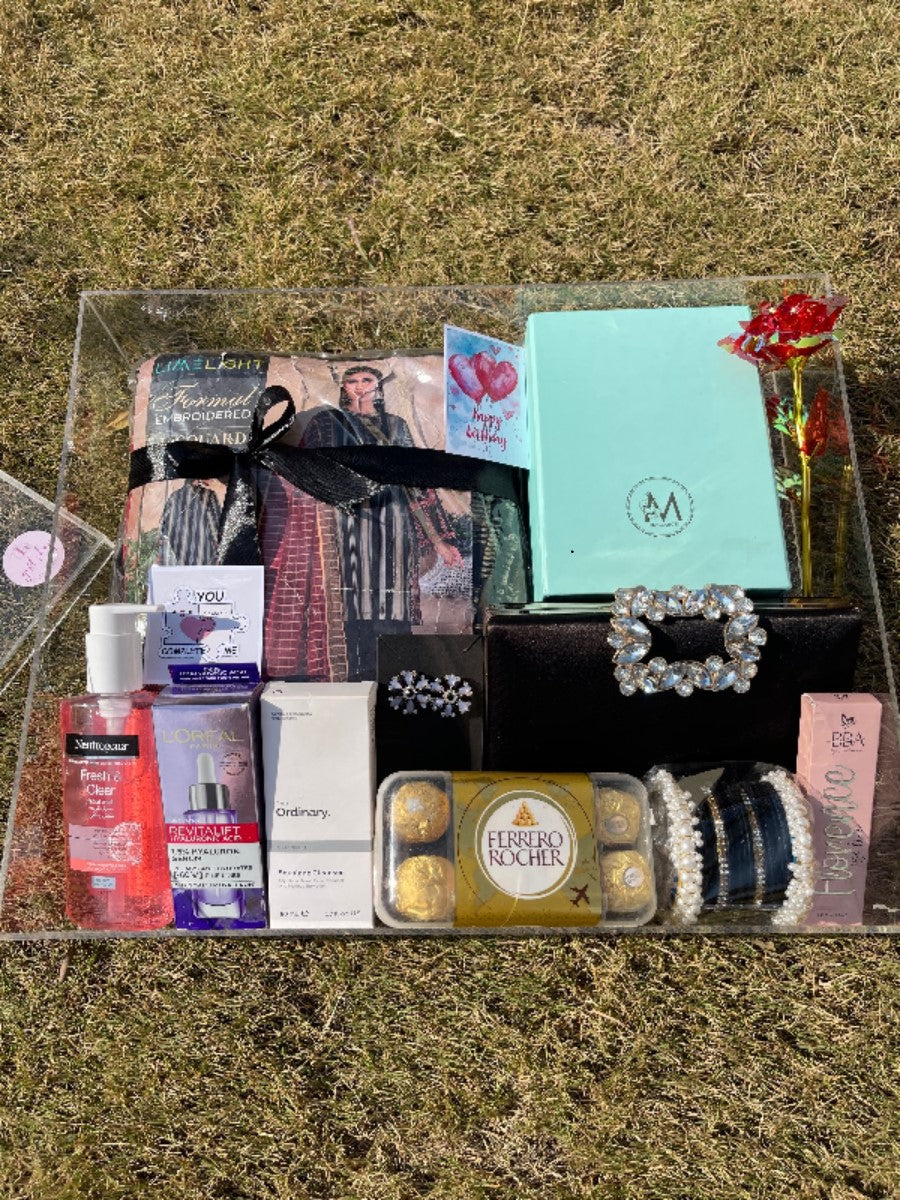 Treasure Trove Premium Gift Box for Her Treasure Trove Premium Gift Box for Her
