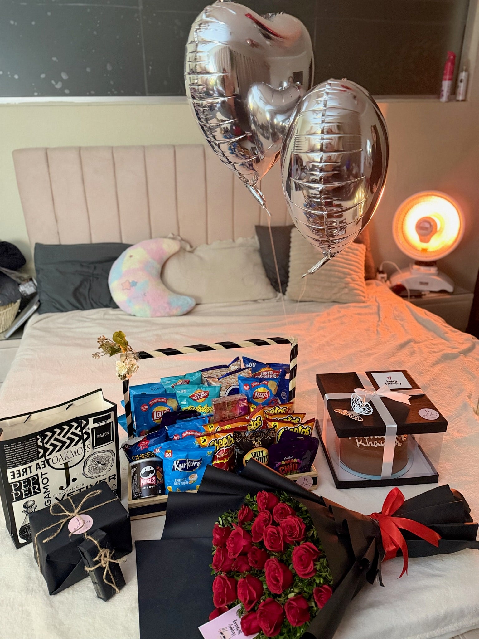 Gift Hamper for Birthday and Anniversary