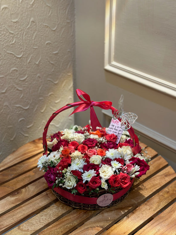 Crimson love basket