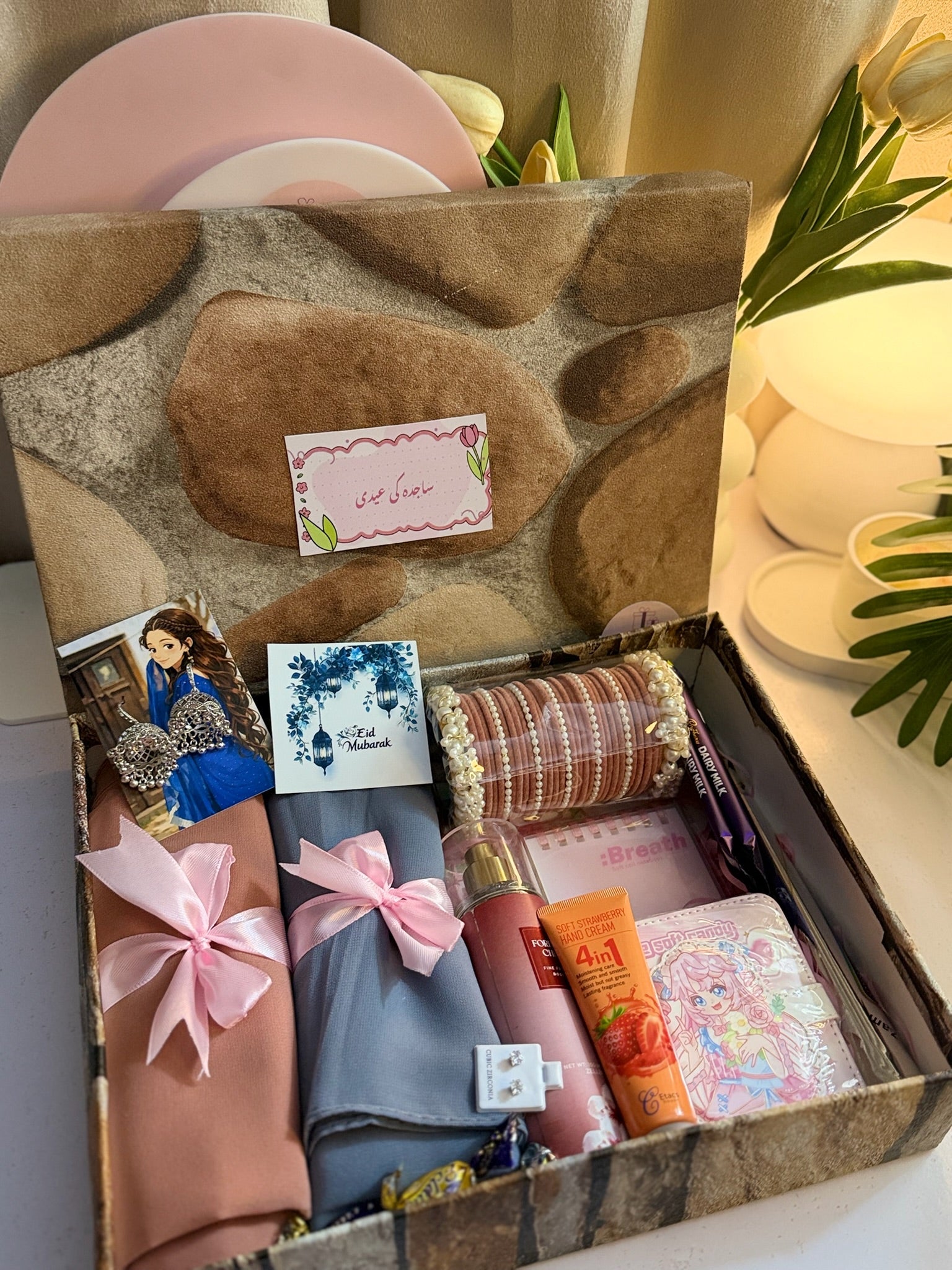 Minimal Giftbox For Her