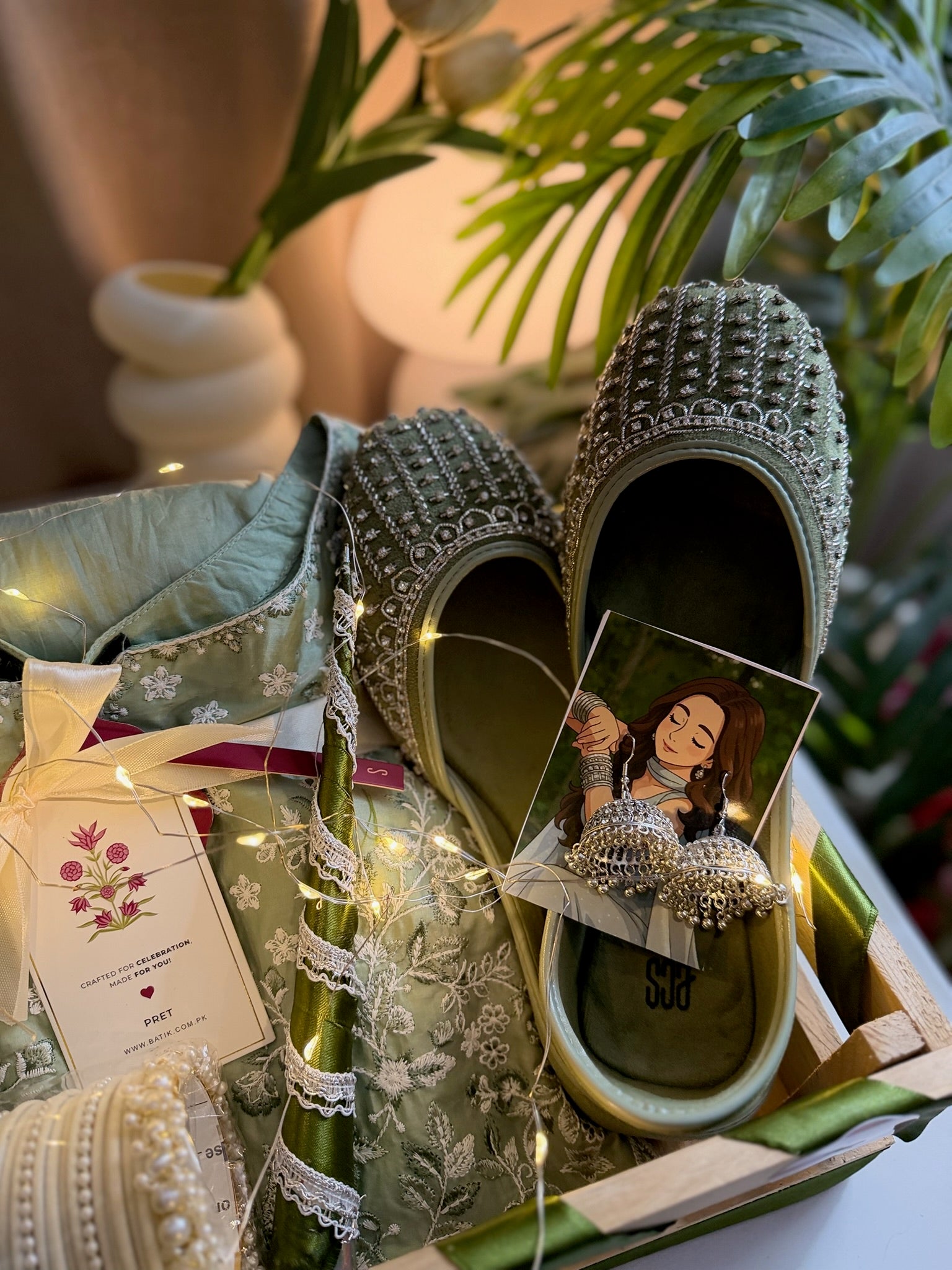Minted Luxury Hamper for Her