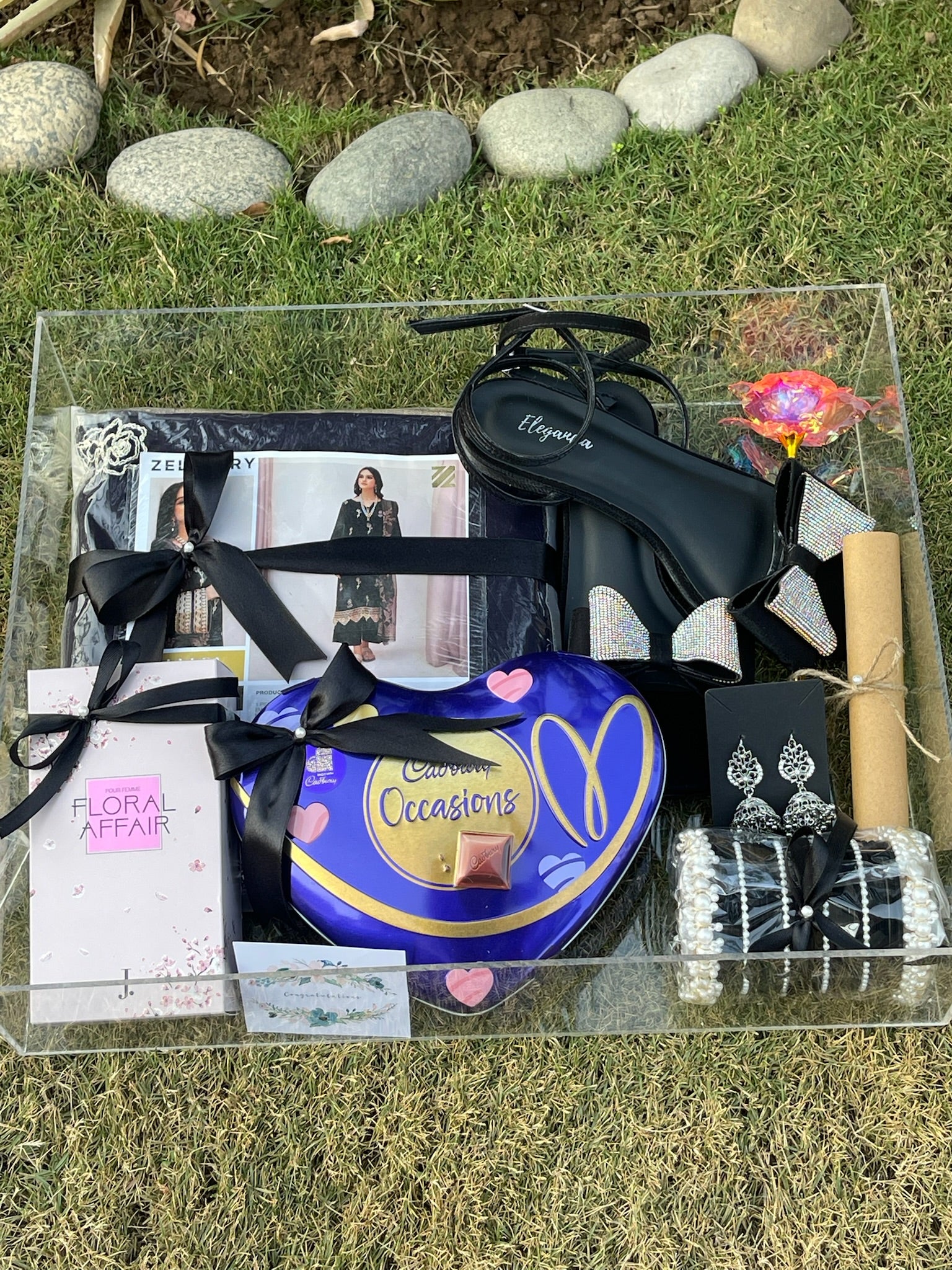 Black Theme Giftbox For Her