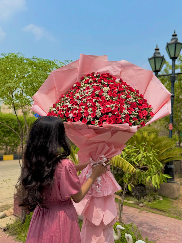 7 Feet Bouquet