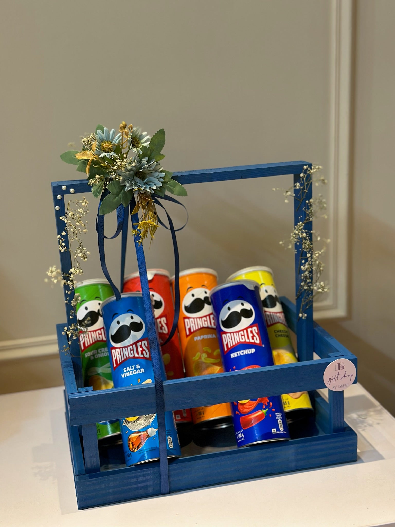 Royal Blue Delight Hamper