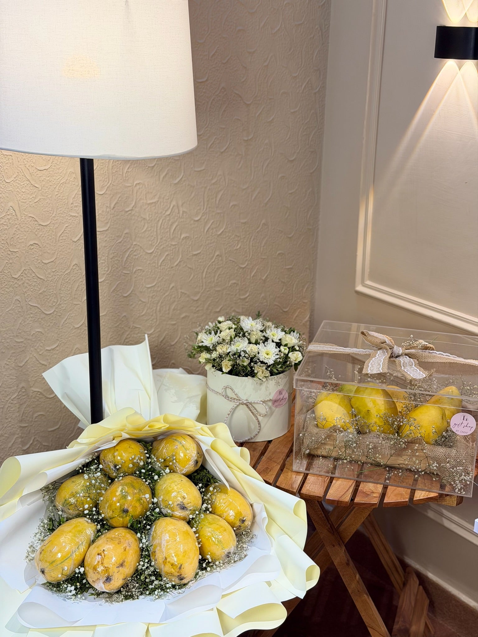 Yellow Passion mango bouquet