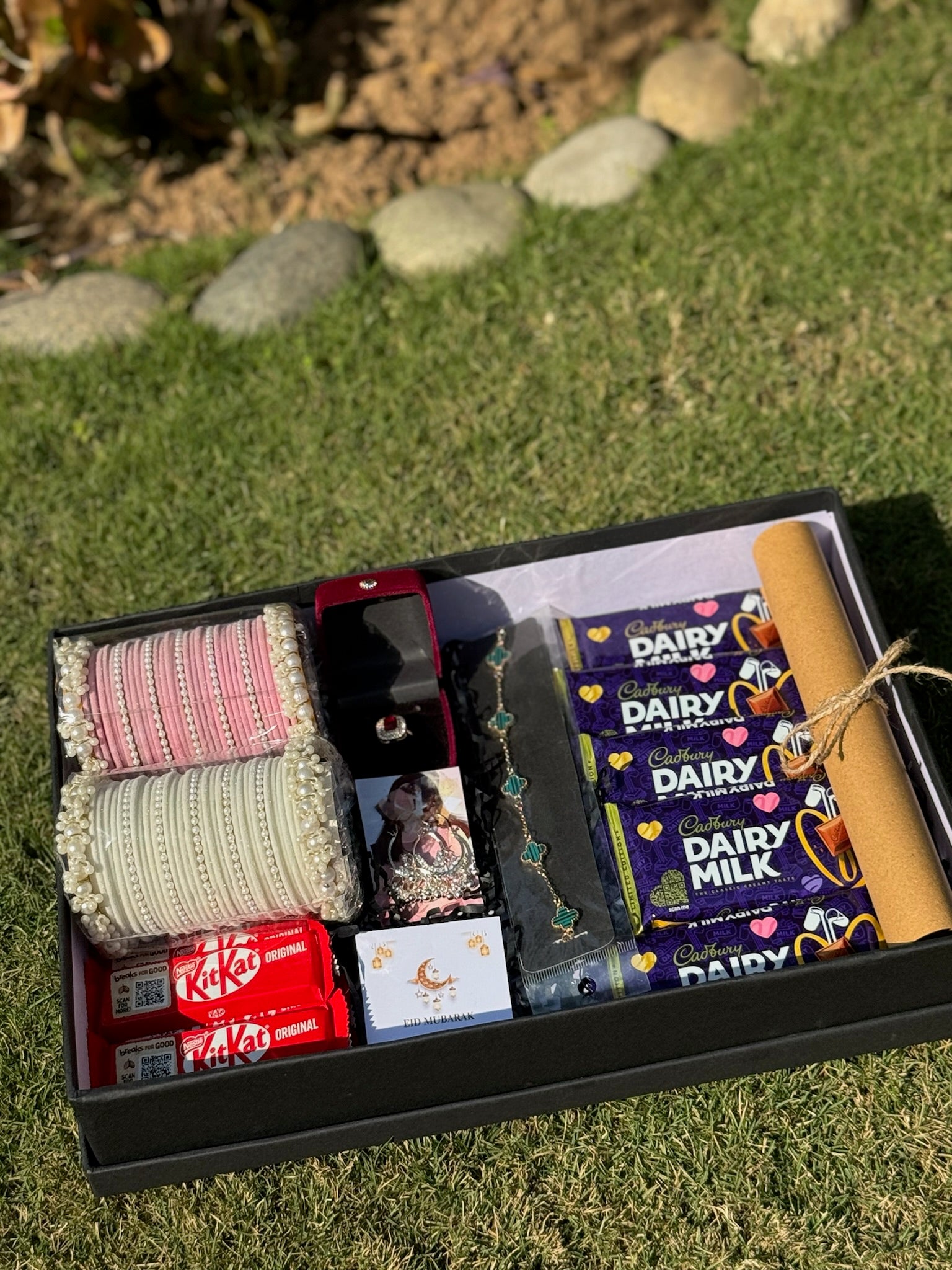 Minimal Giftbox For Her