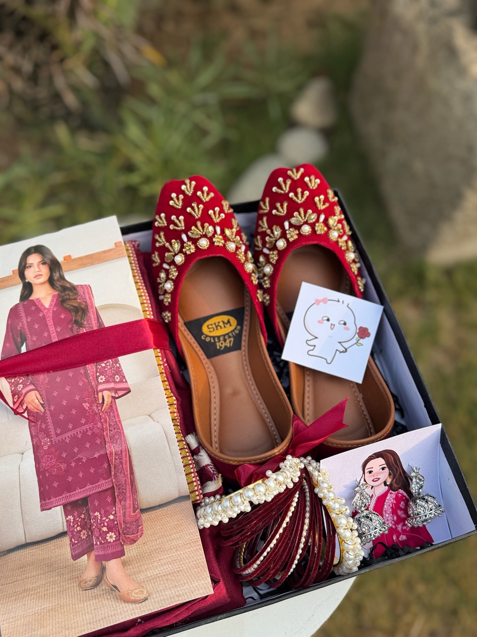 Red Theme Box For Her