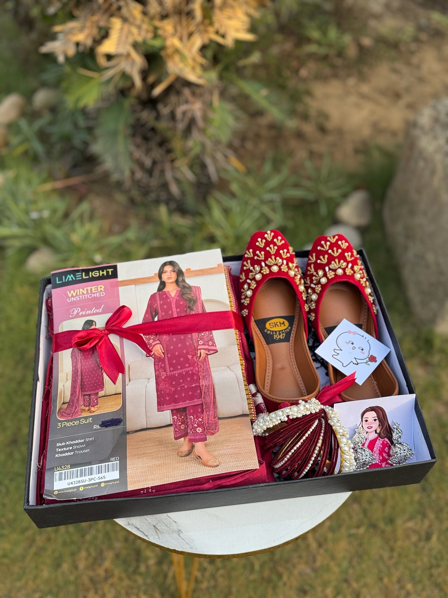 Red Theme Box For Her