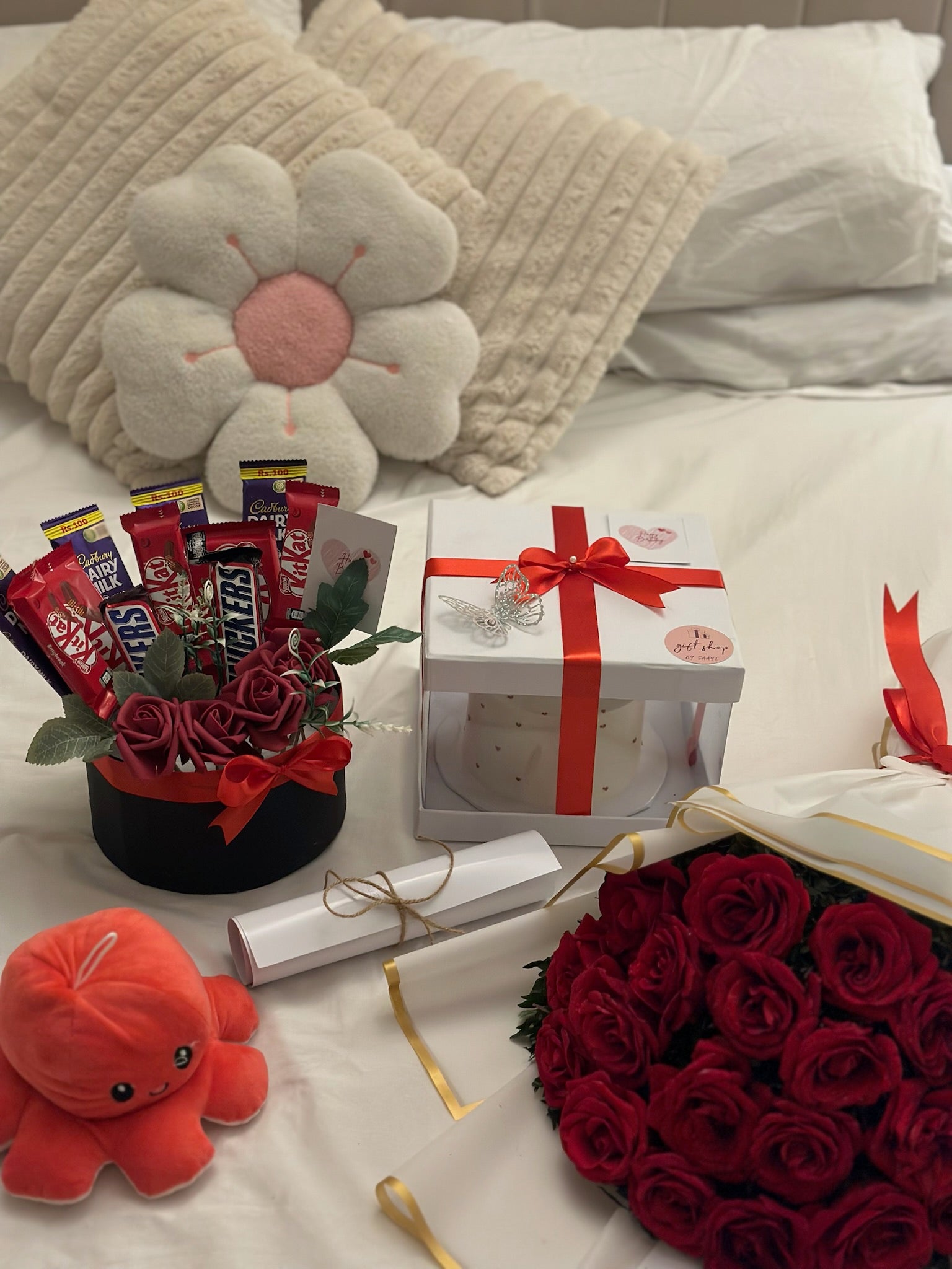 Red passion surprise hamper