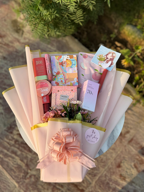 Minimal Makeup Bouquet