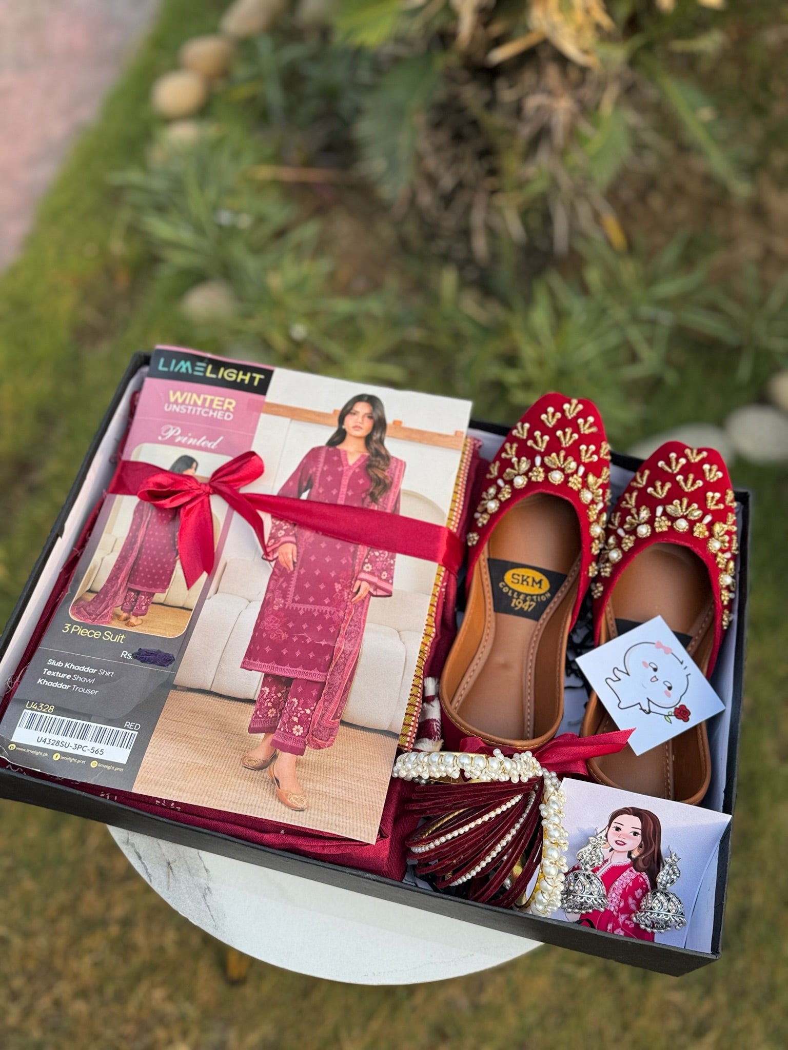 Red Theme Box For Her