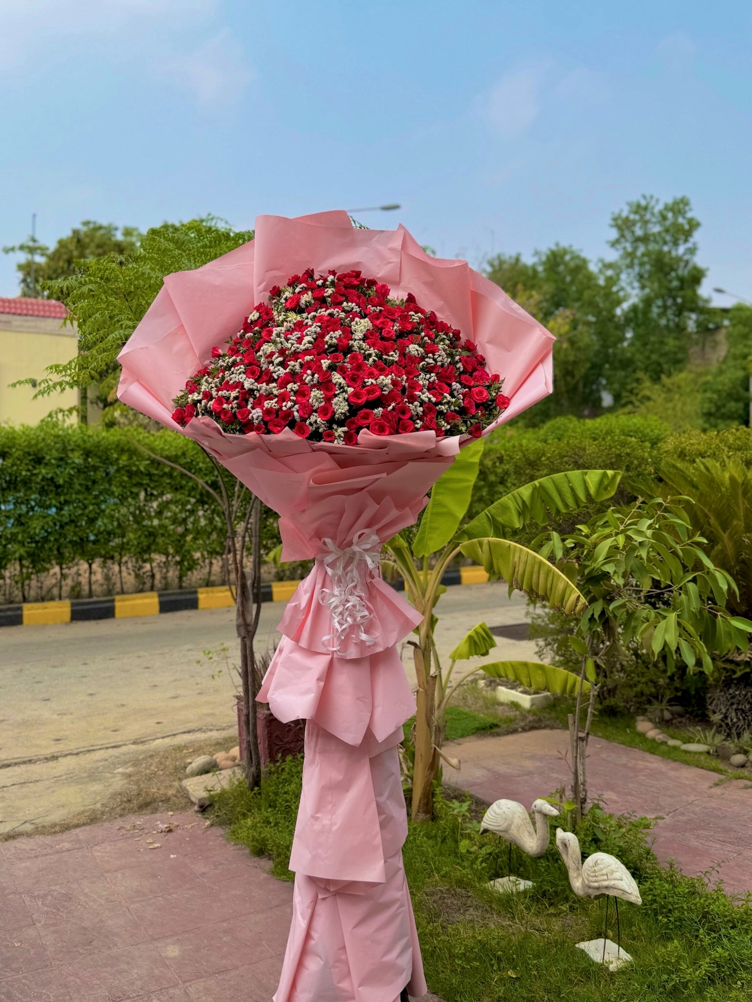 7 Feet Bouquet