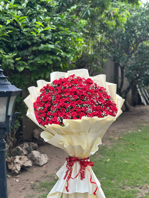 4 feet Huge Bouquet