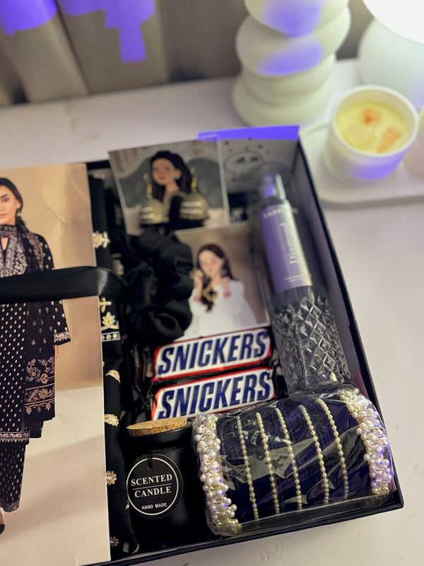 Black Theme Giftbox For Her