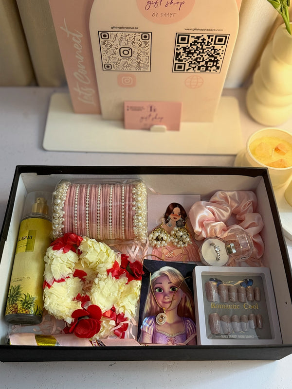 Minimal Giftbox For Her