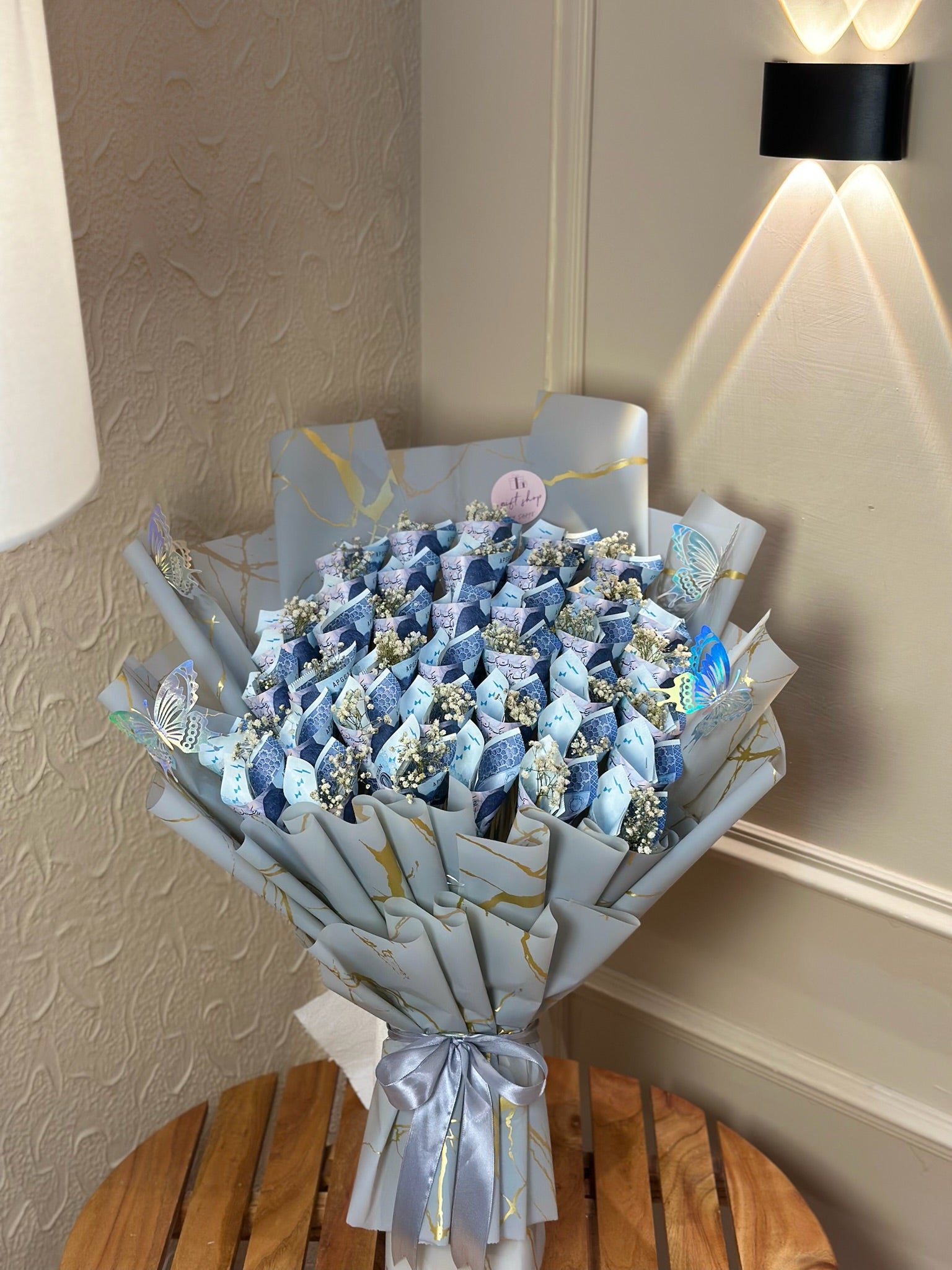 Diamond Dreams Cash Bouquet