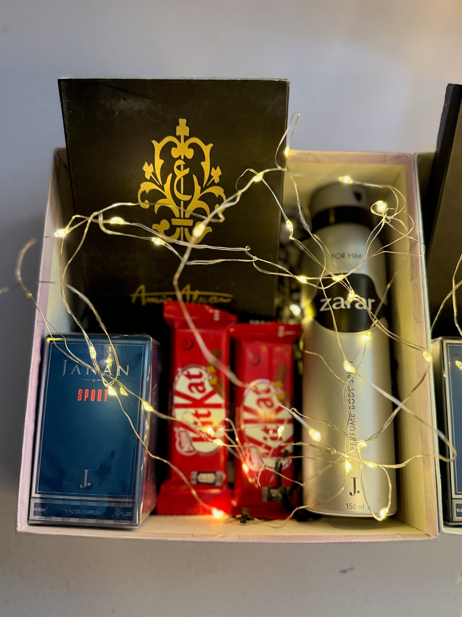 Minimal Giftbox For Him