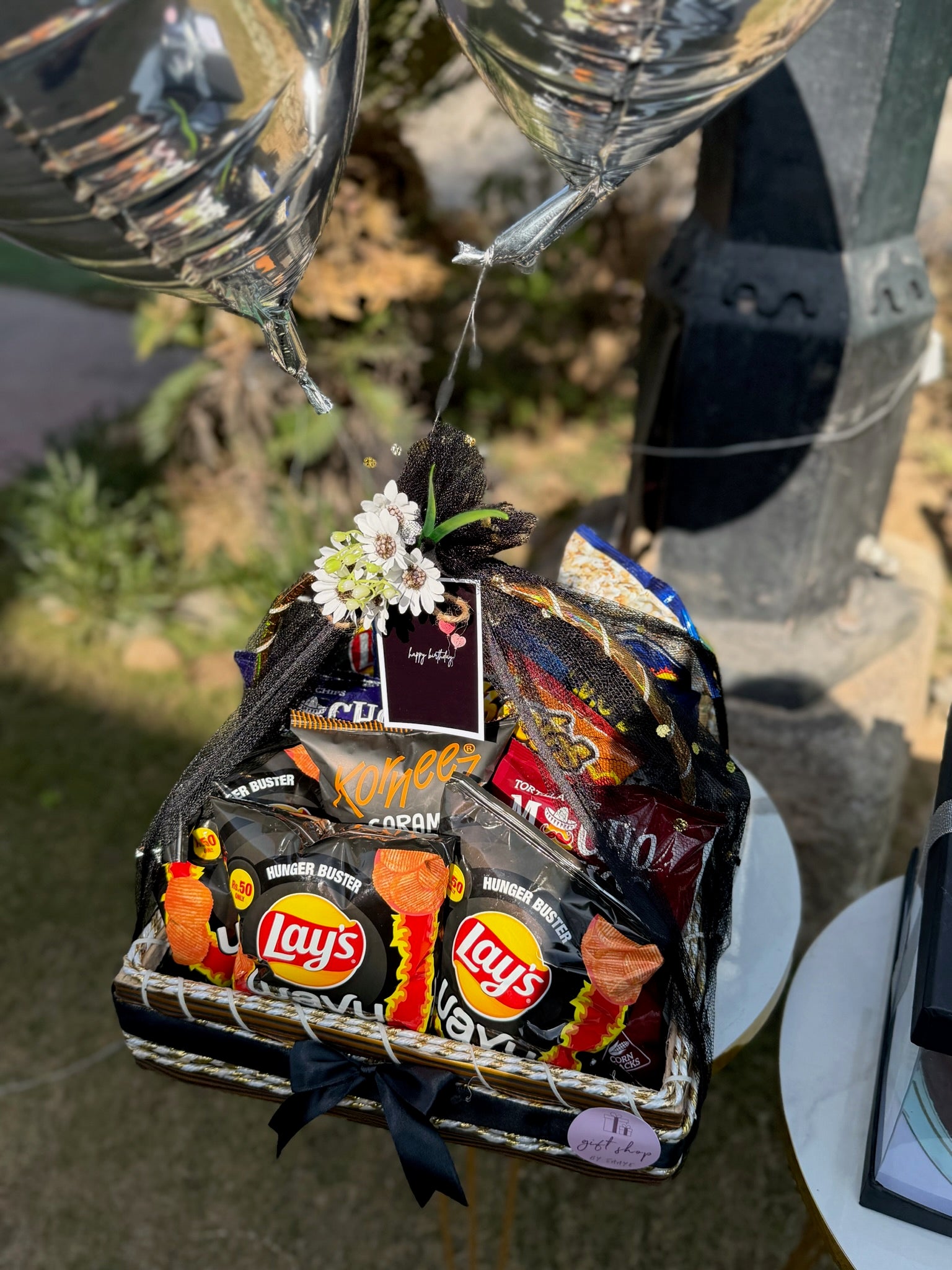 Snacks Basket and Balloons