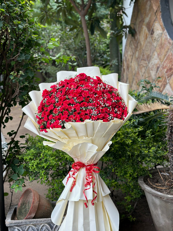 4 feet Huge Bouquet
