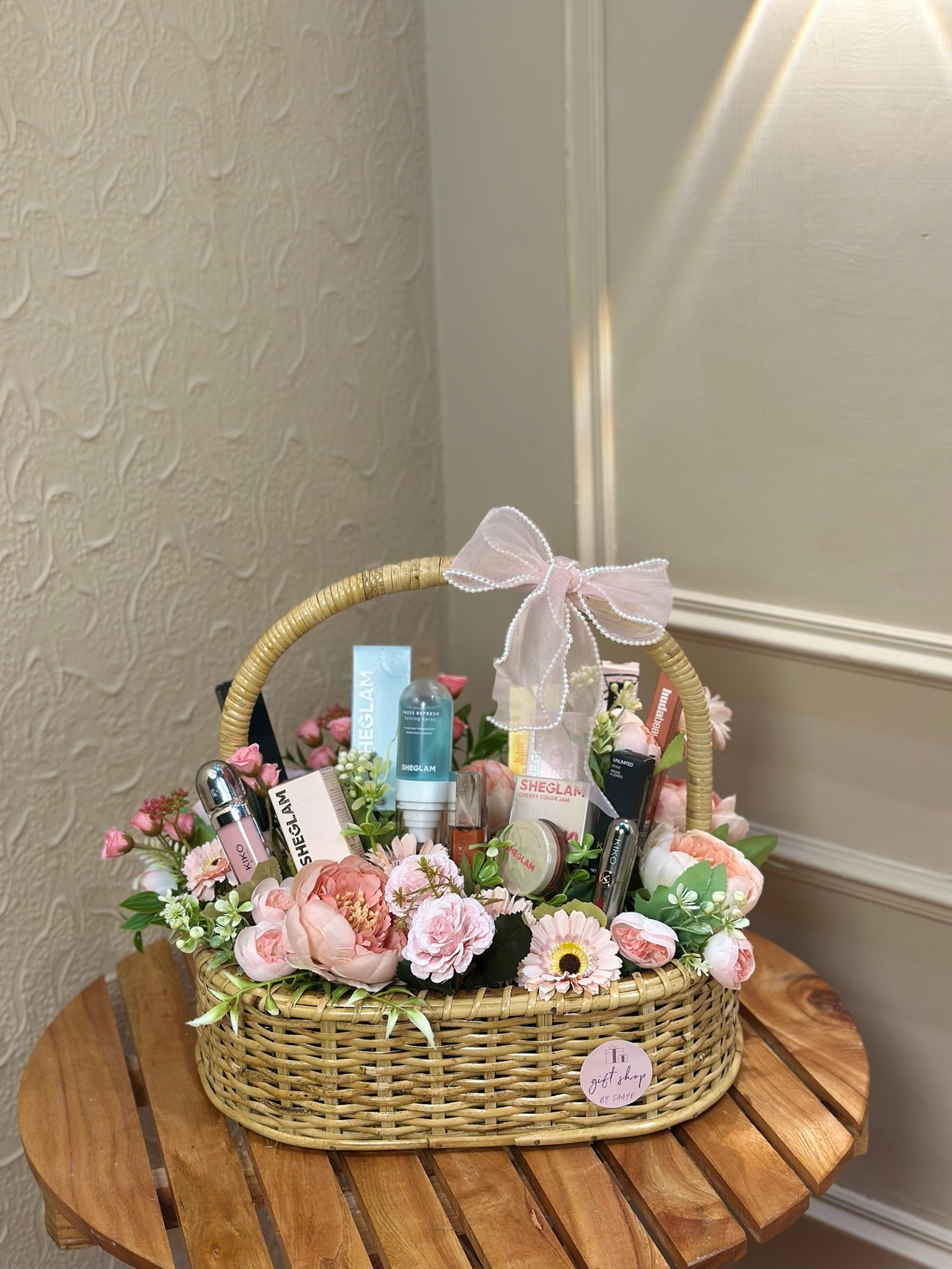 Floral Glam Basket