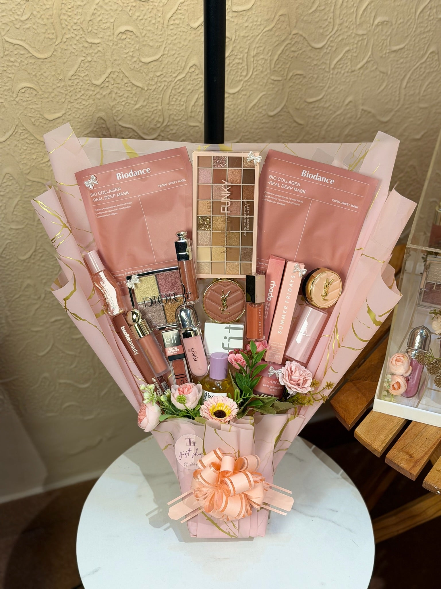 Birthday /Anniversary/Wedding Hamper for Her - Pink Glamour Collection