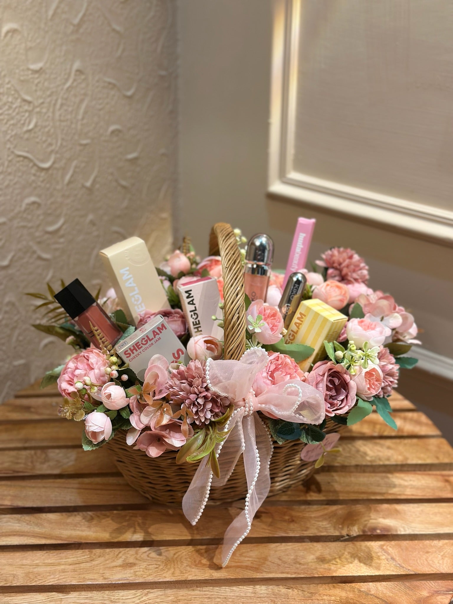 Makeup basket for her