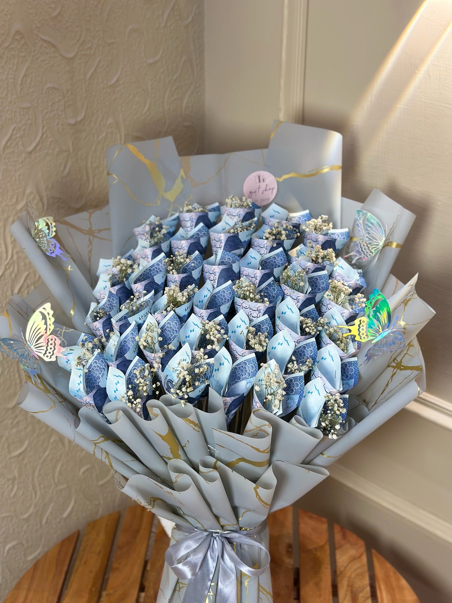 Diamond Dreams Cash Bouquet