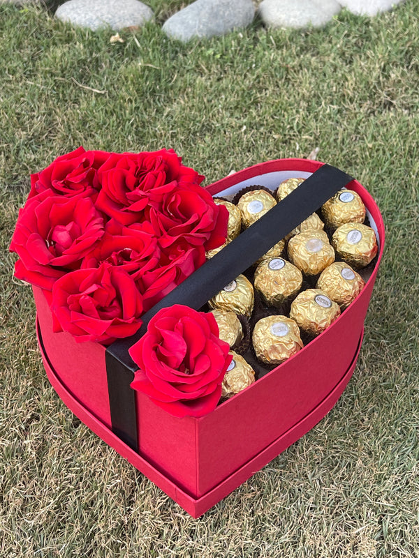 Sweetheart Treasure Ferrero and Flowers Box