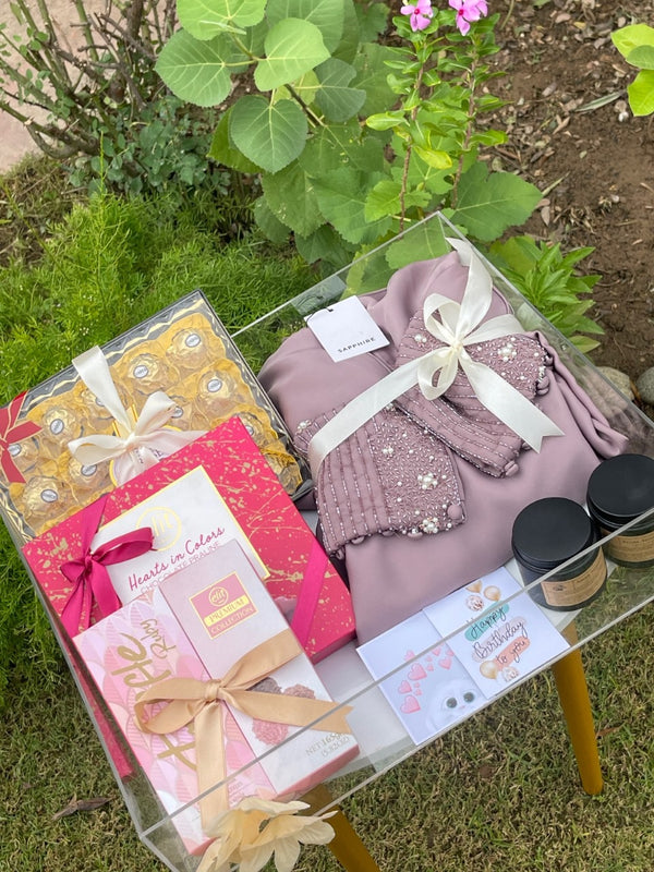 First Smile Set Premium Abaya Box 🖤